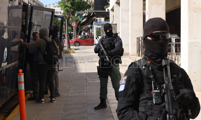 Κάτω Τιθορέα: Αντιμέτωποι με βαριά κακουργήματα οι οκτώ συλληφθέντες για τη ληστεία τράπεζας