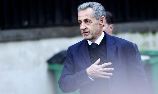 Δίκη για την υπόθεση της Λιβύης: Η εισαγγελία ζητά εκ νέου επταετή φυλάκιση για τον Νικολά Σαρκοζί