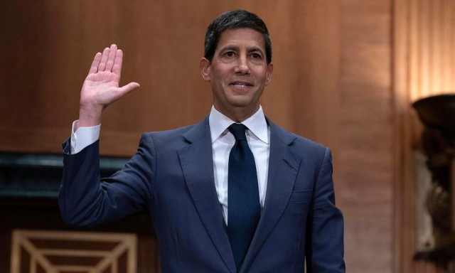 Η Γερουσία επιβεβαιώνει τον Kevin Warsh ως νέο επικεφαλής της Fed