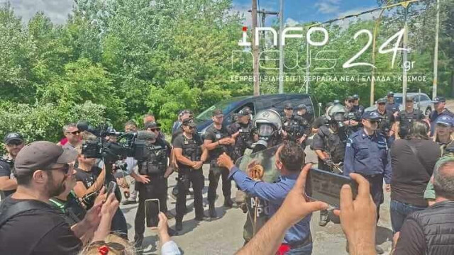 Σέρρες: Ένταση ανάμεσα σε αγρότες και ΜΑΤ στον Προμαχώνα - Έγινε χρήση χημικών