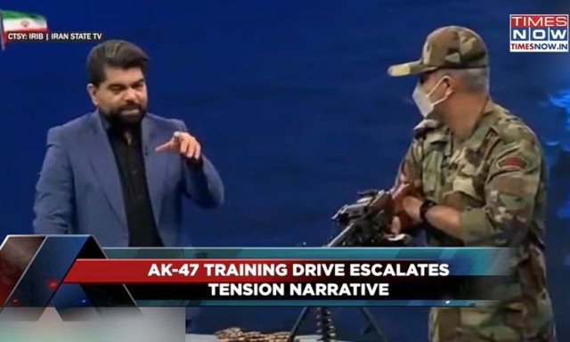 «Μαθήματα» live στην ιρανική τηλεόραση - Πώς να ρίχνετε με όπλο AK-47