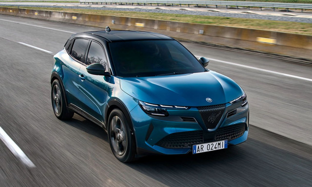 Alfa Romeo: Η Junior Ibrida πιο προσιτή – Πόσο κοστίζει