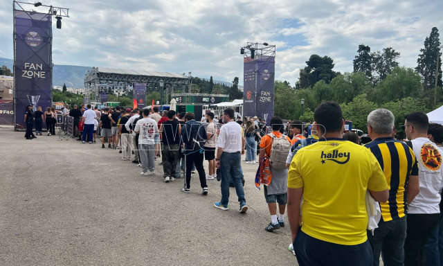 Final Four Euroleague 2026: Άνοιξε τις πύλες του στο Ζάππειο– Στα γήπεδα μικροί και μεγάλοι φίλαθλοι