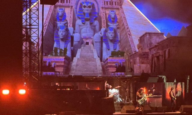 Iron Maiden: Αποθέωση από δεκάδες χιλιάδες θεατές για το θρυλικό βρετανικό συγκρότημα