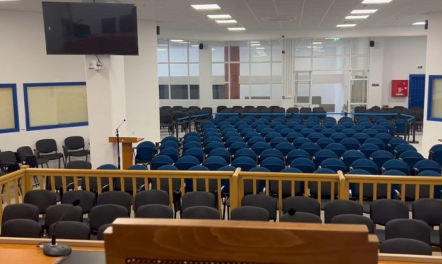Τέμπη: Νέα διαμόρφωση στη δικαστική αίθουσα της δίκης - Μεγαλύτεροι χώροι και περισσότερες θέσεις