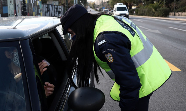Κόρινθος: «Ξηλώθηκε» διαδικτυακή ομάδα με 3.900 μέλη -Σύλληψη 26χρονης που «κάρφωνε» μπλόκα Τροχαίας