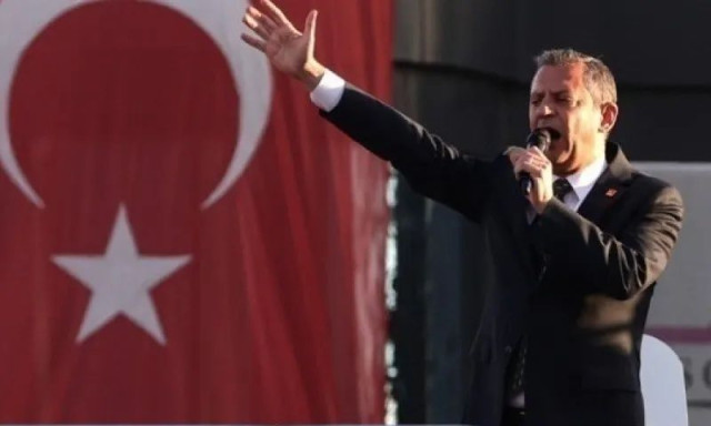 Τουρκία: Χιλιάδες υποστηρικτές του Οζγκούρ Οζέλ συγκεντρώθηκαν στην Άγκυρα