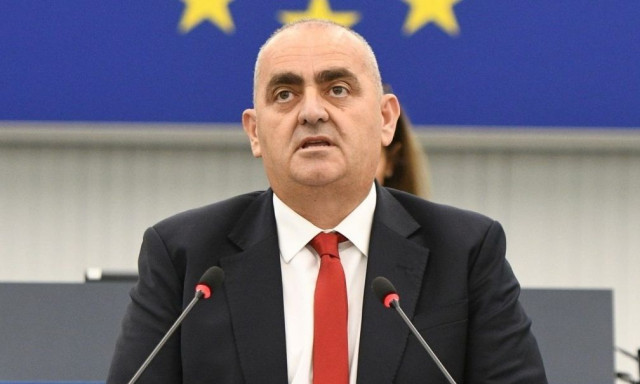 Παρέμβαση Μπελέρη για τα επεισόδια στην Αλβανία - Θέτει το ζήτημα στην Ευρωπαϊκή Επιτροπή