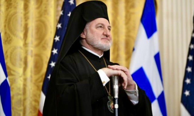 Θεσσαλονίκη: Λιποθυμικό επεισόδιο υπέστη ο Αρχιεπίσκοπος Αμερικής την ώρα της Θείας Λειτουργίας