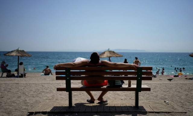 Καλοκαιρινός ο καιρός του Αγίου Πνεύματος – Μέχρι 34 βαθμούς η θερμοκρασία