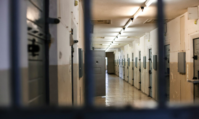 Σουηδία: Η κυβέρνηση σχεδιάζει να φυλακίζει 13χρονους που έχουν διαπράξει δολοφονίες