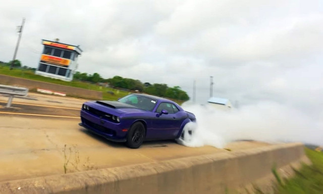 Το Hennessey Demon 1700 καίει λάστιχα ακόμα και με 160 χλμ./ώρα