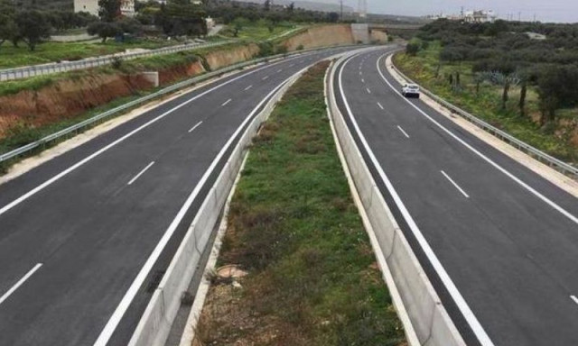 ΒΟΑΚ: Οδηγός αγροτικού έκανε επικίνδυνη προσπέραση πάνω στη στροφή