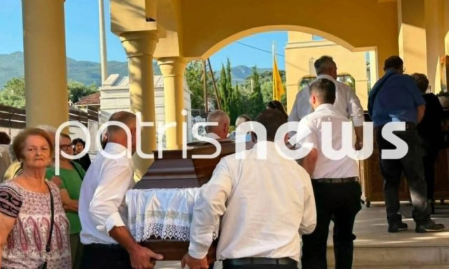 Καλαμάτα: Το τελευταίο αντίο στην Βασιλική - Τα παιδιά της 39χρονης ζητούν τη μητέρα τους