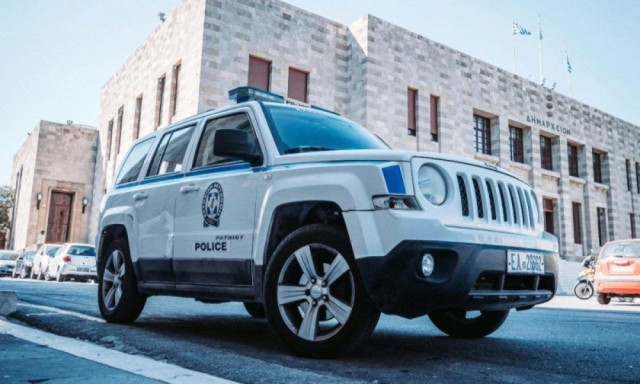Κρήτη: Έβγαλε μαχαίρι στον έμπορο που τον έπιασε στα πράσα να κλέβει παπούτσια