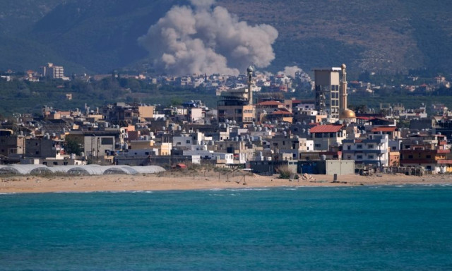 Κενό γράμμα η εκεχειρία στον Λίβανο: Η Χεζμπολάχ την απορρίπτει, το Ισραήλ σφυροκοπά τον νότο