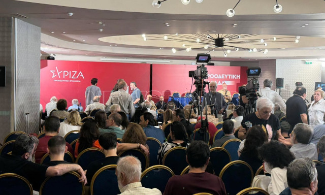 ΚΕ ΣΥΡΙΖΑ: Κείμενο απέναντι στην εισήγηση Φάμελλου - «Να αναστραφεί η πορεία διάλυσης»