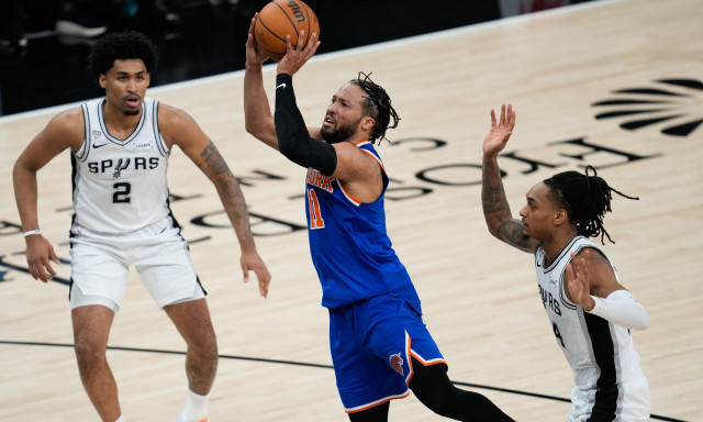 NBA Finals: Δύο νίκες μακριά από τον τίτλο οι Νικς - Μοιραίος για τους Σπερς ο Γουεμπανιάμα!