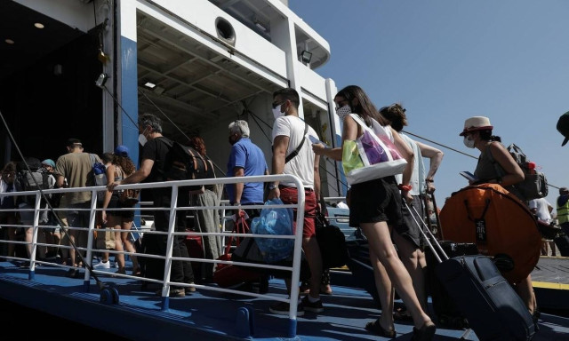Με εκπτώσεις έως 50% η επιστροφή των αναπληρωτών εκπαιδευτικών με τη λήξη του διδακτικού έτους