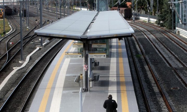 Προαστιακός: Διαγωνισμός για την ανακαίνιση πέντε σταθμών στην Αττική - Τι εργασίες περιλαμβάνονται