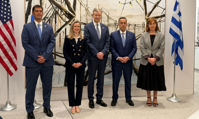 Συναντήσεις Παπασταύρου με Chevron & ExxonMobil στο Χιούστον
