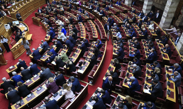 Ψηφίστηκε το νομοσχέδιο για την αδειοδότηση των περιφερειακών καναλιών