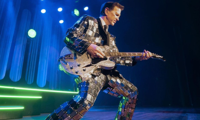 Special show με τον Chris Isaak στο Δημοτικό Θέατρο Λυκαβηττού