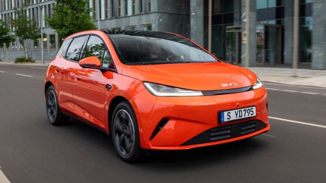 Το νέο, plug-in υβριδικό BYD Dolphin G DM-i έχει ηλεκτρική αυτονομία 105 χιλιομέτρων
