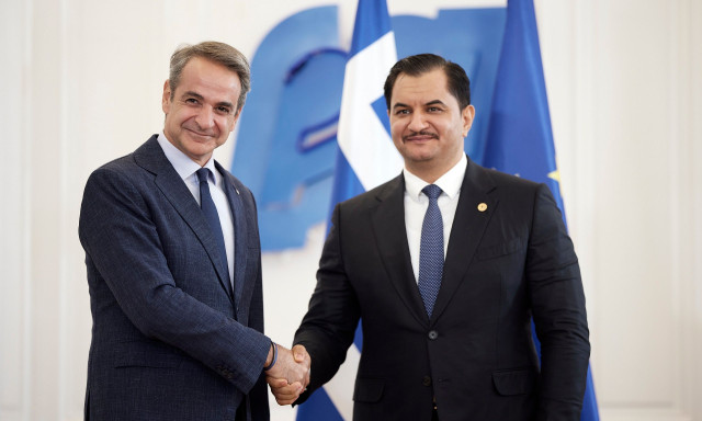 Συνάντηση Μητσοτάκη με γιο του Χαφτάρ στο Μαξίμου: Επί τάπητος θαλάσσιες ζώνες και μεταναστευτικό
