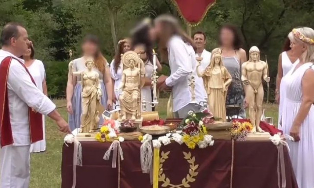 Τι είναι η «ελληνική εθνική θρησκεία» στην οποία ορκίστηκε ο Συνταγματάρχης