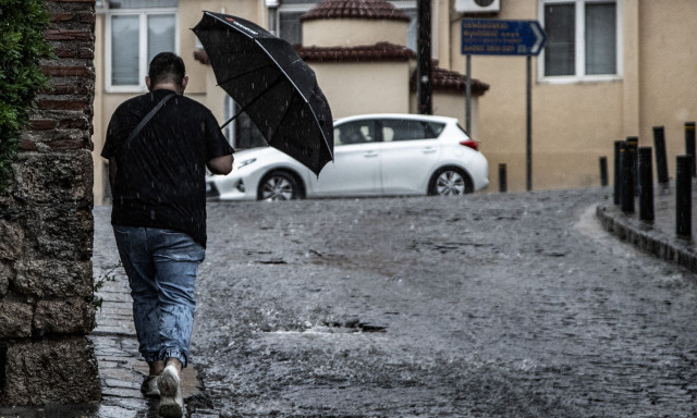 Καιρός: Σφοδρές καταιγίδες στα ηπειρωτικά, 47 χιλιοστά βροχής έπεσαν στην Αρκαδία