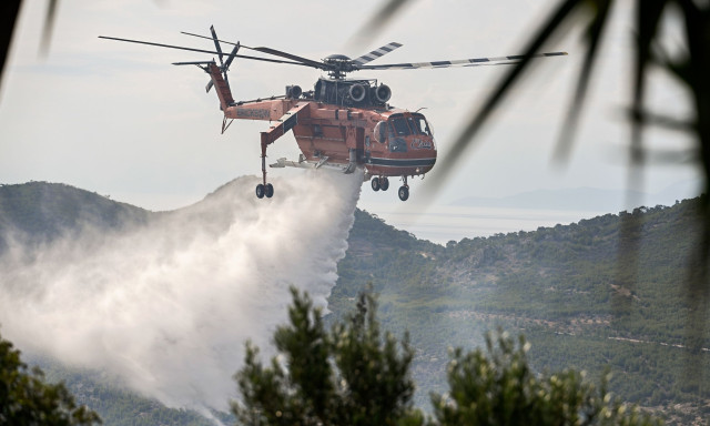 Φωκίδα: Οριοθετήθηκε η φωτιά που ξέσπασε στην Ξηρόλιμνη - Ο χάρτης κινδύνου για την Πέμπτη