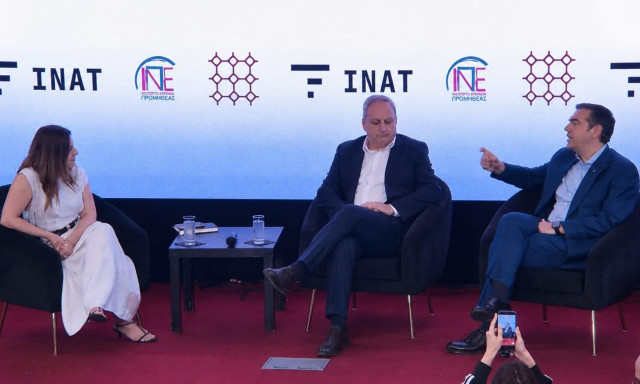 Τσίπρας από Κύπρο: «Οι εκλογές θα είναι ντέρμπι, κατεβαίνουμε για να νικήσουμε»