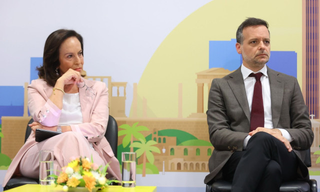 Νέο μέτωπο στο ΠΑΣΟΚ: Διαμαντοπούλου και Δούκας ανταλλάσσουν κατηγορίες για... «γελοιότητες»
