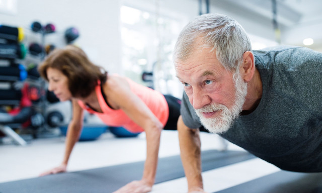Πόσα push-ups πρέπει να μπορείτε να κάνετε ανά ηλικία