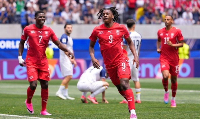 Ελβετία - Βοσνία 4-1: Νίκη πρόκρισης με «χρυσές» αλλαγές τους Μανζάμπι και Βάργκας - Τα highlights