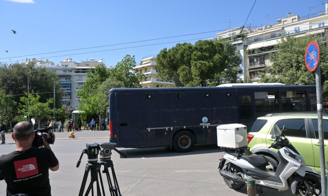 «Καλά κάναμε»: Χυδαιότητες από συγγενείς του καταδικασμένου για το θάνατο του Μάριου στο Μενίδι