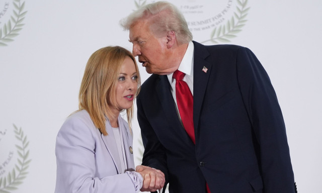 Απάντηση Μελόνι σε Τραμπ: Να θυμάσαι ότι ούτε εγώ ούτε η Ιταλία παρακαλάμε