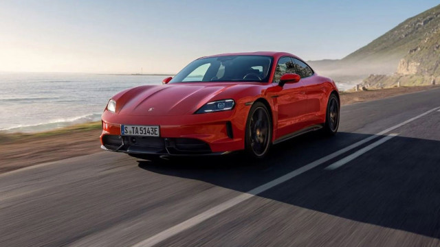 Η Porsche έβαλε οκτώ… ψεύτικες ταχύτητες στην Taycan