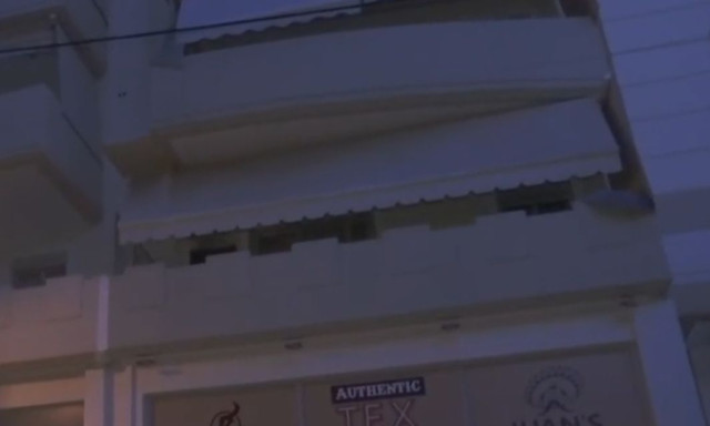 Καλλιθέα: Φωτιά σε επιχείρηση εστίασης - Άμεση η επέμβαση της Πυροσβεστικής