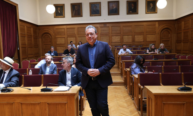 «Παίζει τα ρέστα του» ο Φάμελλος: Αύριο η Πολιτική Γραμματεία για την «εφαρμογή» της απόφασης της ΚΕ