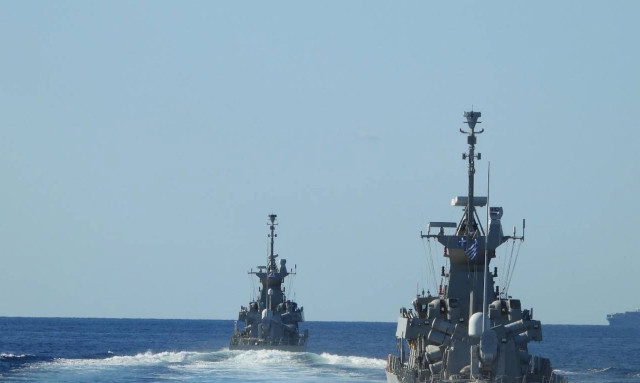 Εκπαιδευτικές βολές μονάδων του Πολεμικού Ναυτικού στο Ιόνιο