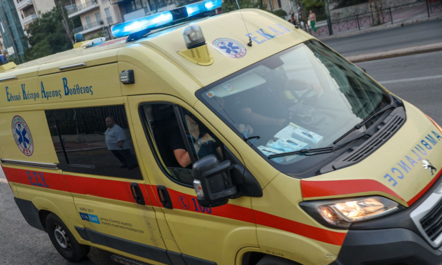 Νεκρός οδηγός σε τροχαίο στην Κερατέα