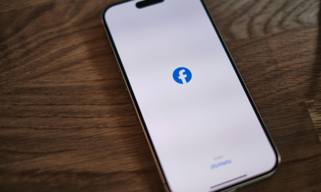 «Έπεσαν» Facebook και Instagram – Μεγάλα προβλήματα στη σύνδεση