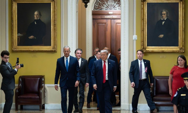 WSJ -ΗΠΑ: Σφοδρές αντιδράσεις για πιθανή παράκαμψη του Κογκρέσου υπέρ της Τουρκίας - Το σχέδιο Τραμπ