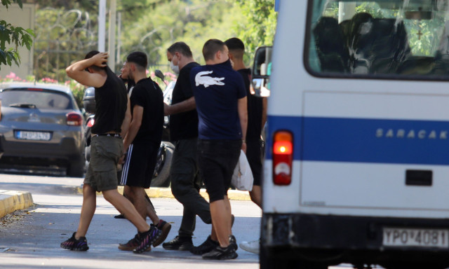 Καλλιθέα: Στον ανακριτή οι 7 συλληφθέντες για τη δολοφονία του 15χρονου - Οπαδικό το κίνητρο
