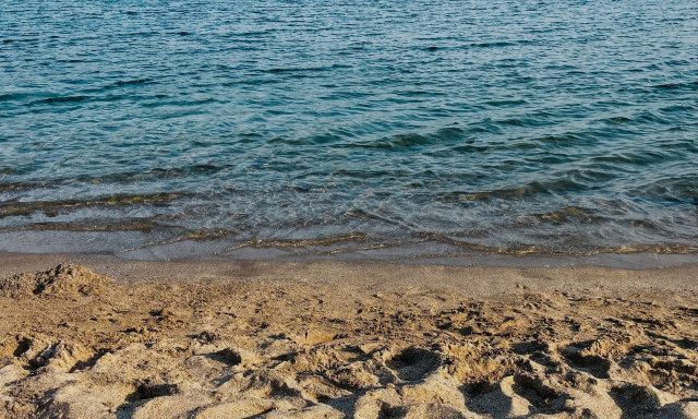 Κομοτηνή: 17χρονος ανασύρθηκε χωρίς τις αισθήσεις του από παραλία - Νοσηλεύεται διασωληνωμένος