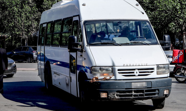 Παραδόθηκε στις Αρχές 18χρονος που φέρεται να σχετίζεται με την αιματηρή συμπλοκή στην Καλλιθέα