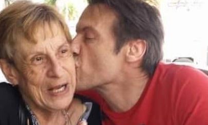 Στράτος Τζώρτζογλου: Η συγκινητική ανάρτηση για τη μητέρα του, 6 χρόνια μετά τον θάνατό της