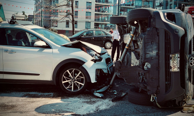 ΕΛΣΤΑΤ: Πού σημειώθηκαν τα περισσότερα και πού τα λιγότερα τροχαία τον Απρίλιο - Πίνακες
